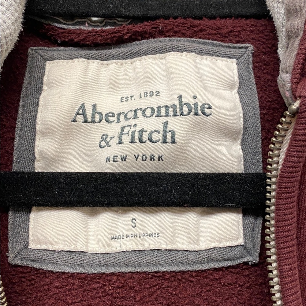 Abercrombie & Fitch Burgundy 'Fitch NY' Full Zip Hoodie - Picture 4 of 7